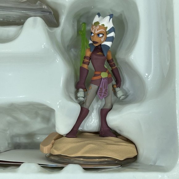 wii disney infinity Star Wars starter pack NIB - Picture 10 of 12